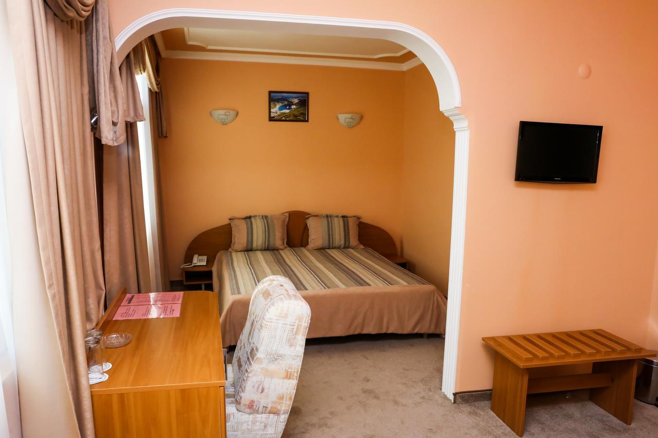 Hotel Bulgaria Kurdzhali Exterior photo